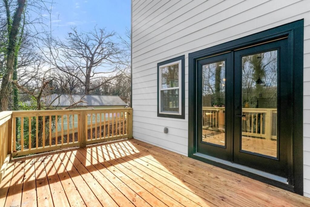 imgi_3_641WarrenAvenueScottdale064-1-1024x683